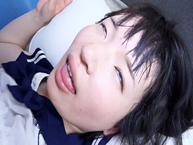 あどけない顔して乳頭長めピンコ勃ちの卑猥な乳首でごめんちゃい。淫乱すぎて困っている小娘に媚薬で白目ロンパリで逝きまくるぅ！　サンプル画像15